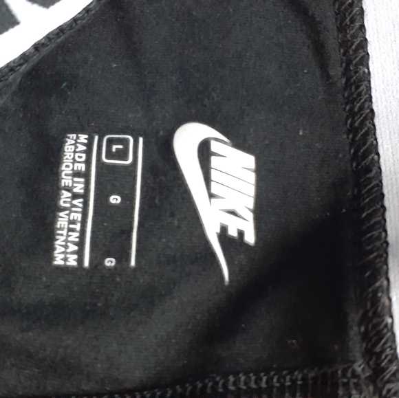 Nike Leggings - Picture 3 of 3